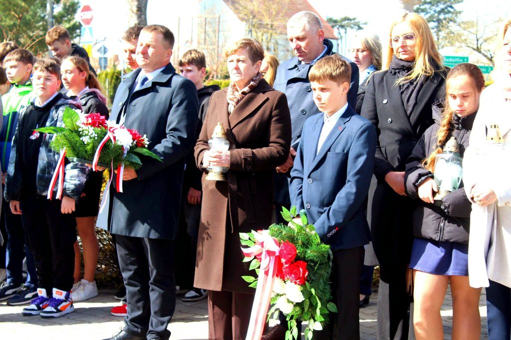 Katyń – Ocalić Od Zapomnienia